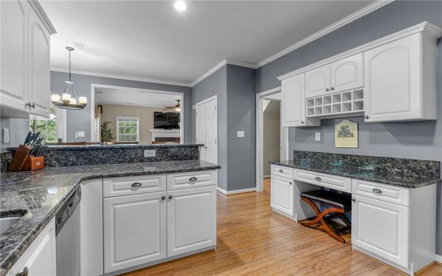 3545 Sandy Point KY, Virginia Beach, VA 23452