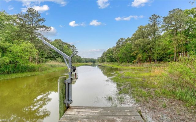 3545 Sandy Point KY, Virginia Beach, VA 23452
