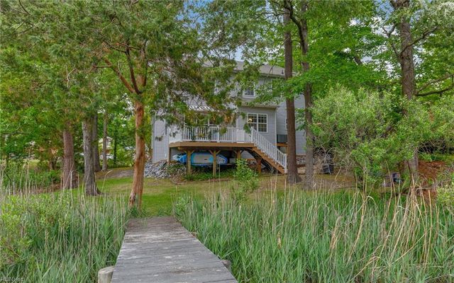 3545 Sandy Point KY, Virginia Beach, VA 23452
