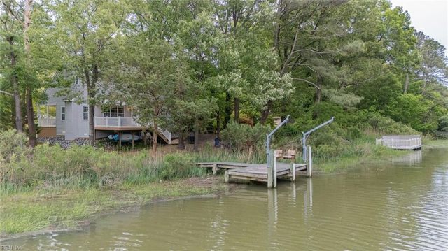 3545 Sandy Point KY, Virginia Beach, VA 23452