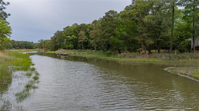 3545 Sandy Point KY, Virginia Beach, VA 23452