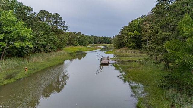 3545 Sandy Point KY, Virginia Beach, VA 23452