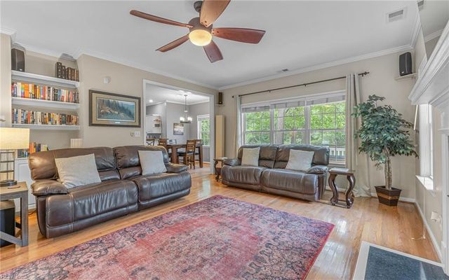 3545 Sandy Point KY, Virginia Beach, VA 23452
