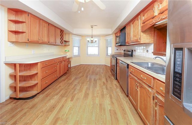 2432 Bullock TRL, Virginia Beach, VA 23454