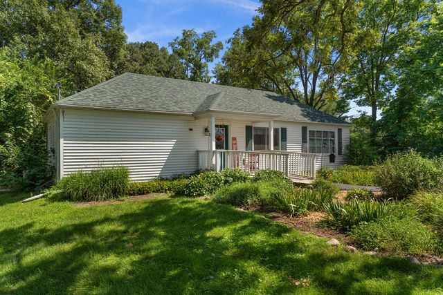 319 S Lincolnway Street, North Aurora, IL 60542
