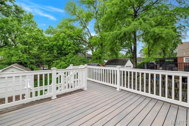 7520 Drexel Drive, St Louis, MO 63130