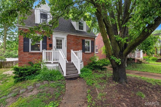 7520 Drexel Drive, St Louis, MO 63130