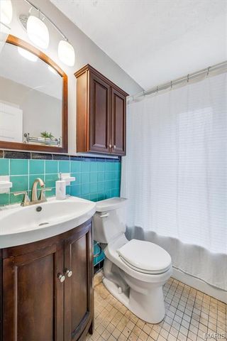 7520 Drexel Drive, St Louis, MO 63130