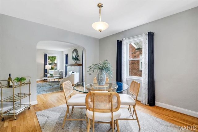 7520 Drexel Drive, St Louis, MO 63130