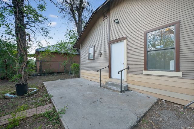 807 Eldorado, San Antonio, TX 78225