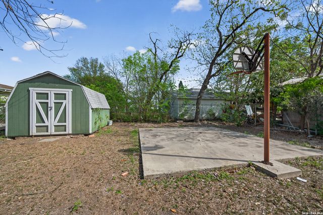 807 Eldorado, San Antonio, TX 78225