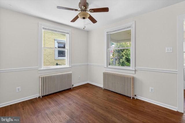 357 EMMETT ST, Phoenixville, PA 19460