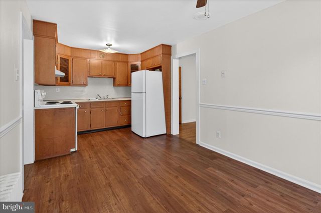 357 EMMETT ST, Phoenixville, PA 19460