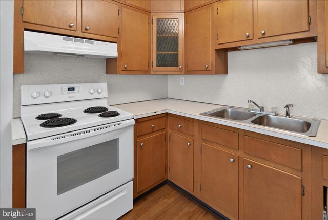 357 EMMETT ST, Phoenixville, PA 19460