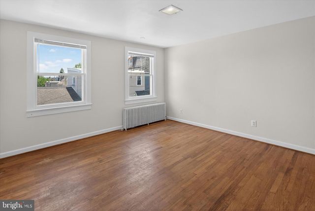 357 EMMETT ST, Phoenixville, PA 19460