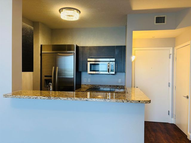 550 OKEECHOBEE Boulevard 825, West Palm Beach, FL 33401