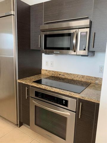 550 OKEECHOBEE Boulevard 825, West Palm Beach, FL 33401