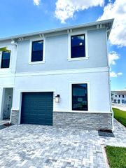7634 SW Lucy Lane Nautical 47-09, Stuart, FL 34997