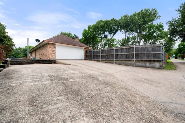919 Huntington Drive, Duncanville, TX 75137