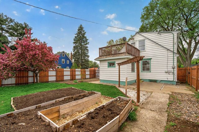4300 E 41st Street, Minneapolis, MN 55406