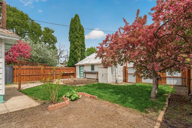 4300 E 41st Street, Minneapolis, MN 55406
