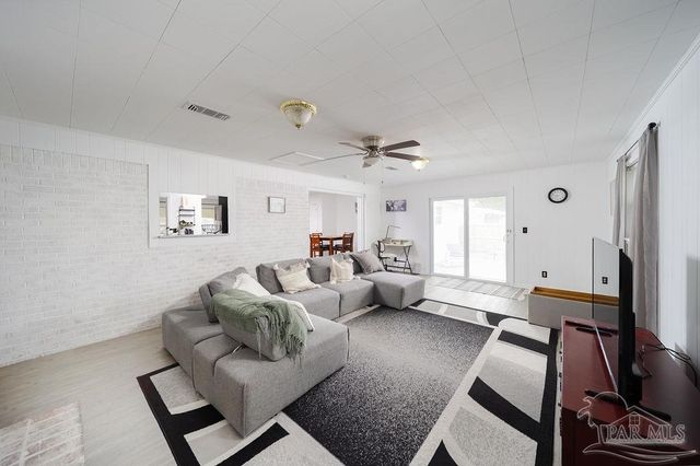 6841 Data St, Pensacola, FL 32504