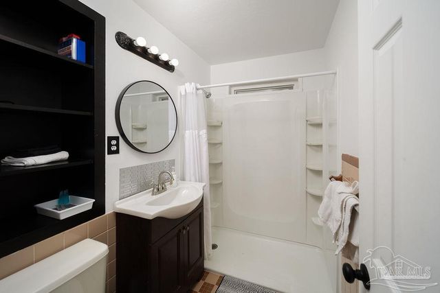 6841 Data St, Pensacola, FL 32504