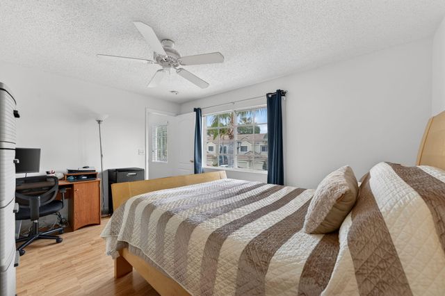 5927 NW 47th Way, Coconut Creek, FL 33073