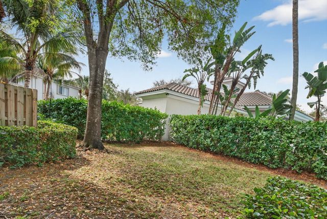 5927 NW 47th Way, Coconut Creek, FL 33073