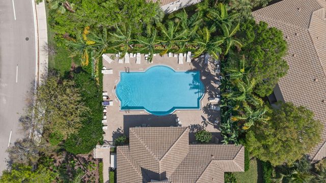 5927 NW 47th Way, Coconut Creek, FL 33073