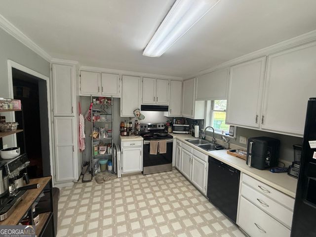 302 James Place, Macon, GA 31220