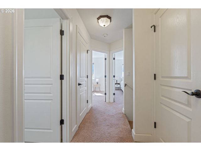 547 Sw ROCK CREEK Dr, Stevenson, WA 98648