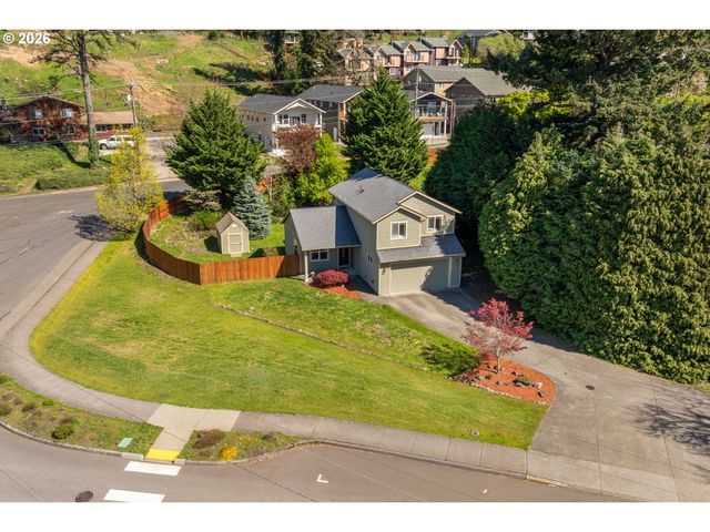 547 Sw ROCK CREEK Dr, Stevenson, WA 98648