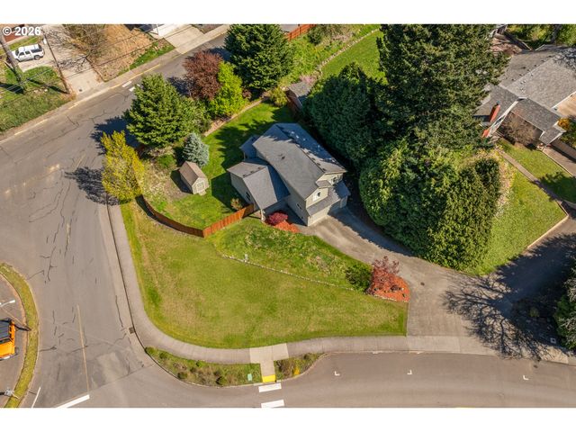 547 Sw ROCK CREEK Dr, Stevenson, WA 98648