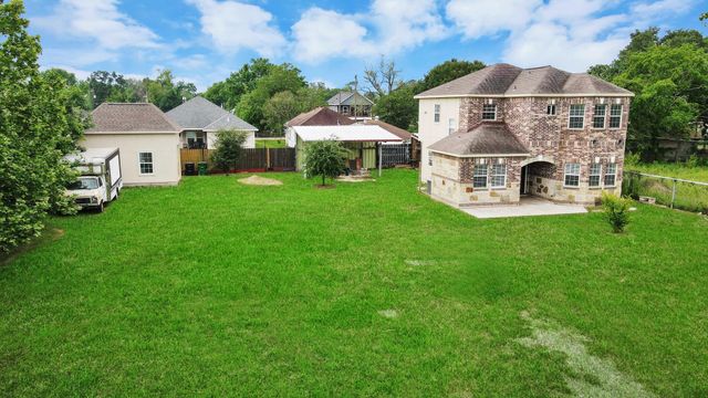 2608 Bostic Street, Houston, TX 77093