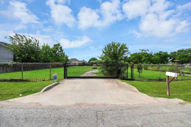 2608 Bostic Street, Houston, TX 77093