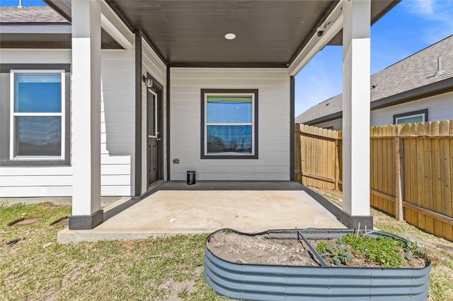 11707 Eclipse Drive, Willis, TX 77318