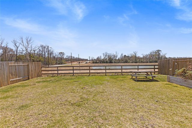 11707 Eclipse Drive, Willis, TX 77318