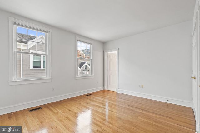 7465 ARLINGTON RD, Bethesda, MD 20814