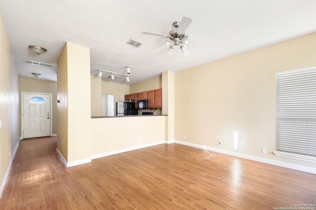 6223 W JOLIE CT, San Antonio, TX 78240