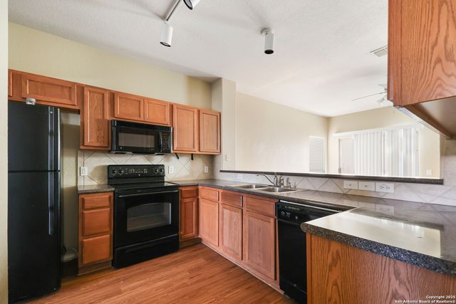 6223 W JOLIE CT, San Antonio, TX 78240