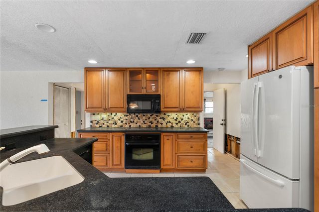 2194 BAYOU ROAD, Punta Gorda, FL 33950