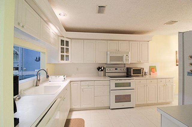 886 Windermere Way, Palm Beach Gardens, FL 33418