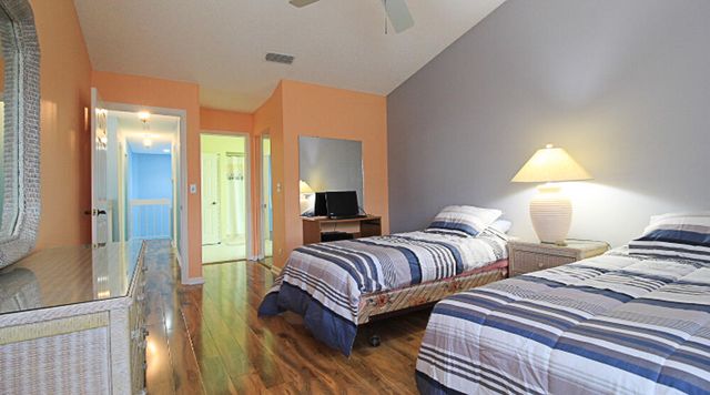 886 Windermere Way, Palm Beach Gardens, FL 33418