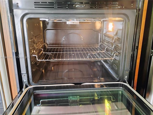 612 NE 27th Ave, Hallandale Beach, FL 33009