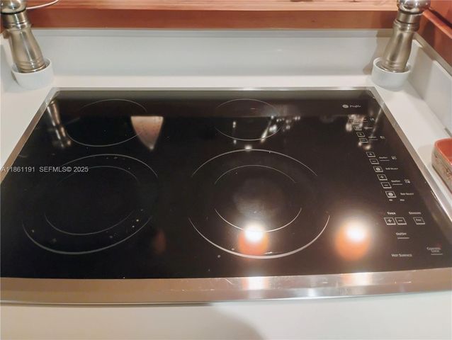 612 NE 27th Ave, Hallandale Beach, FL 33009