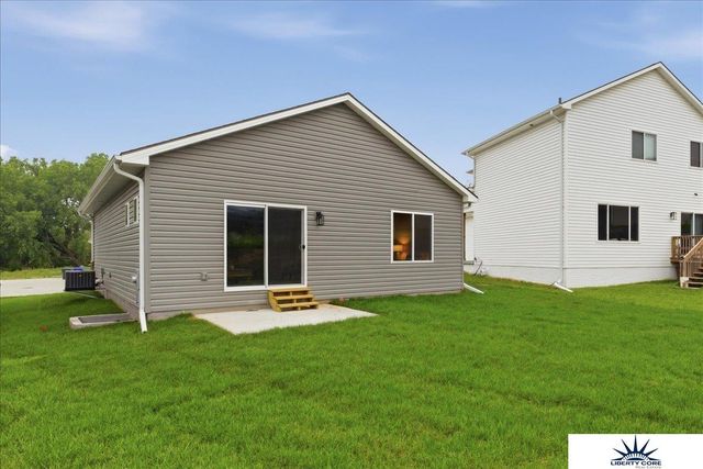 7809 N 94th Circle, Omaha, NE 68122