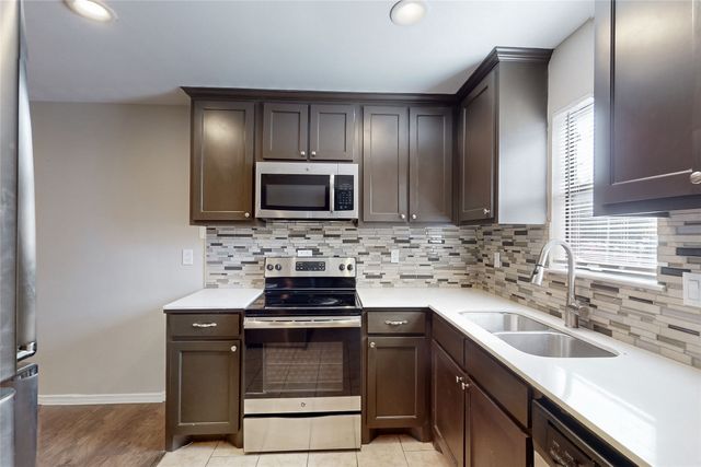 4545 Live Oak Street 114, Dallas, TX 75204