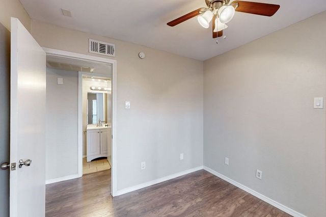 4545 Live Oak Street 114, Dallas, TX 75204
