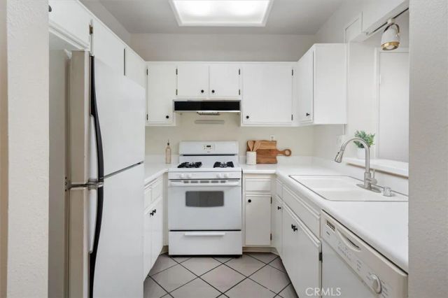 23845 Del Monte 73, Valencia, CA 91355